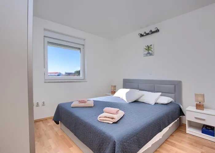 Cozy With Private Parking Apartmán *
